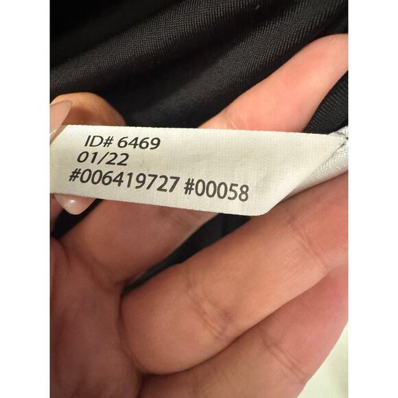 Express Medium Black One Shoulder Contour Compression Twist Front Bodysuit - Picture 7 of 7